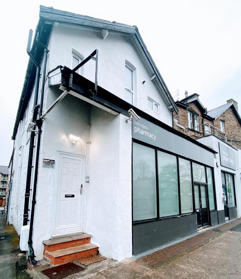 Gorgeous Town Center 3 Bedroom Self Contained Apartment For 1-5 People Harrogate Exteriör bild